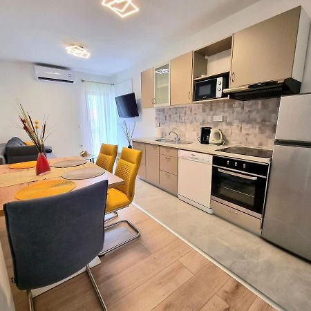 Julia Appartement Biograd Na Moru Buitenkant foto