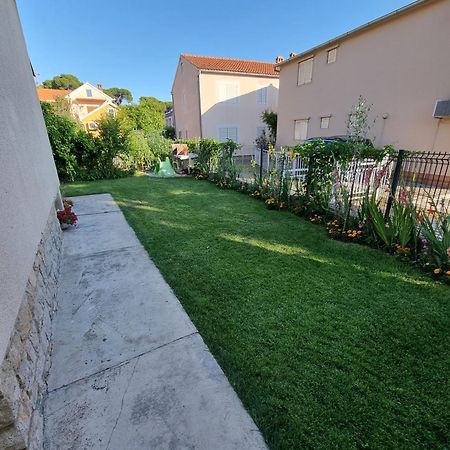 Julia Appartement Biograd Na Moru Buitenkant foto