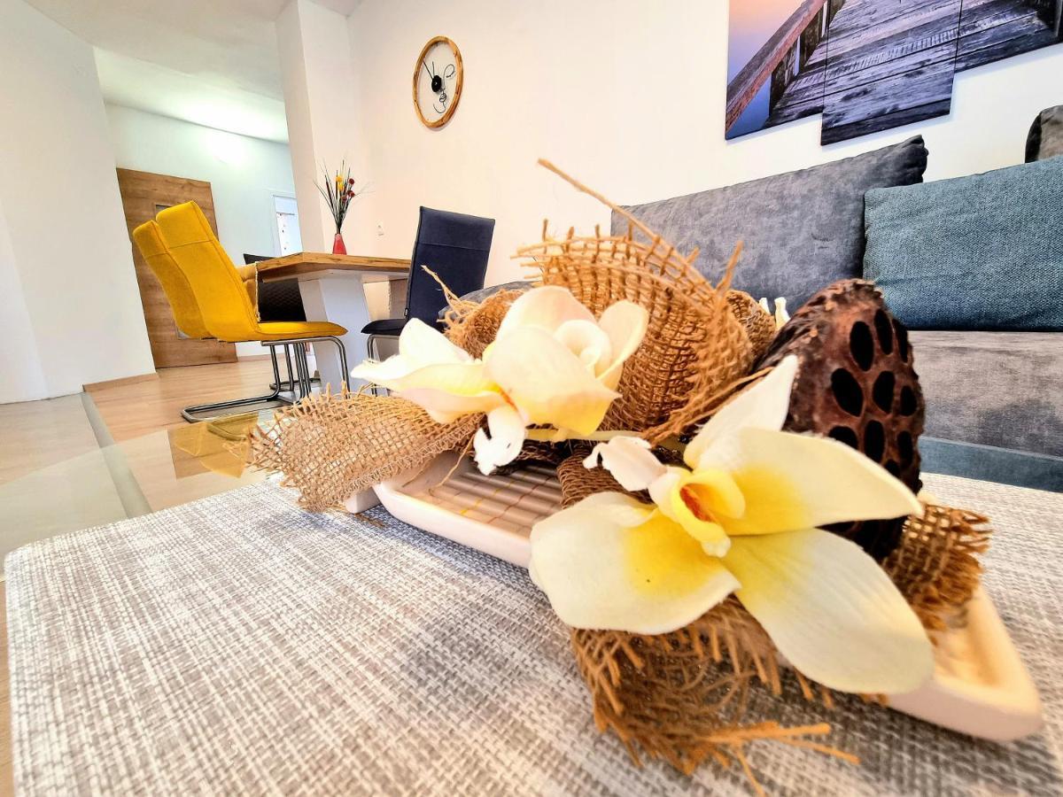 Julia Appartement Biograd Na Moru Buitenkant foto
