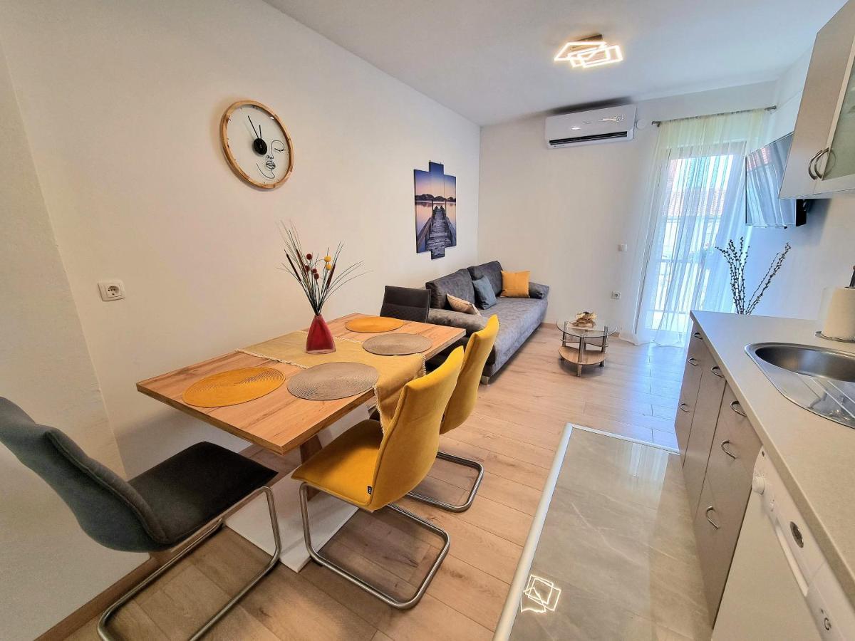 Julia Appartement Biograd Na Moru Buitenkant foto