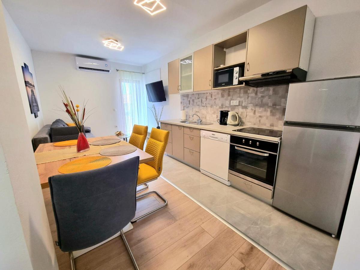 Julia Appartement Biograd Na Moru Buitenkant foto