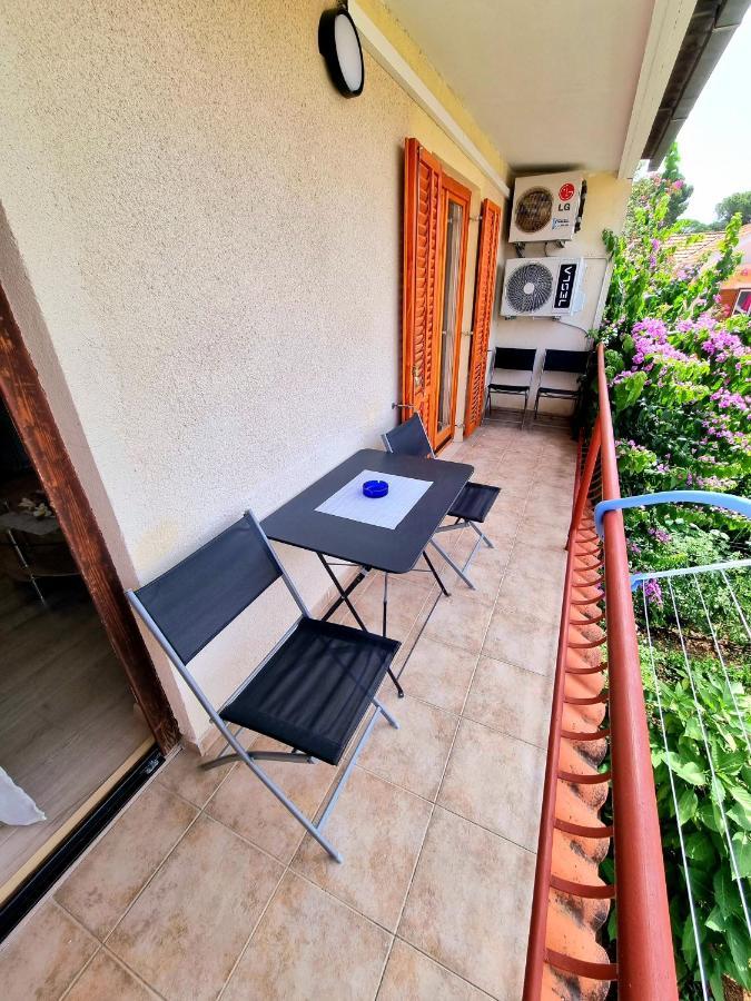 Julia Appartement Biograd Na Moru Buitenkant foto