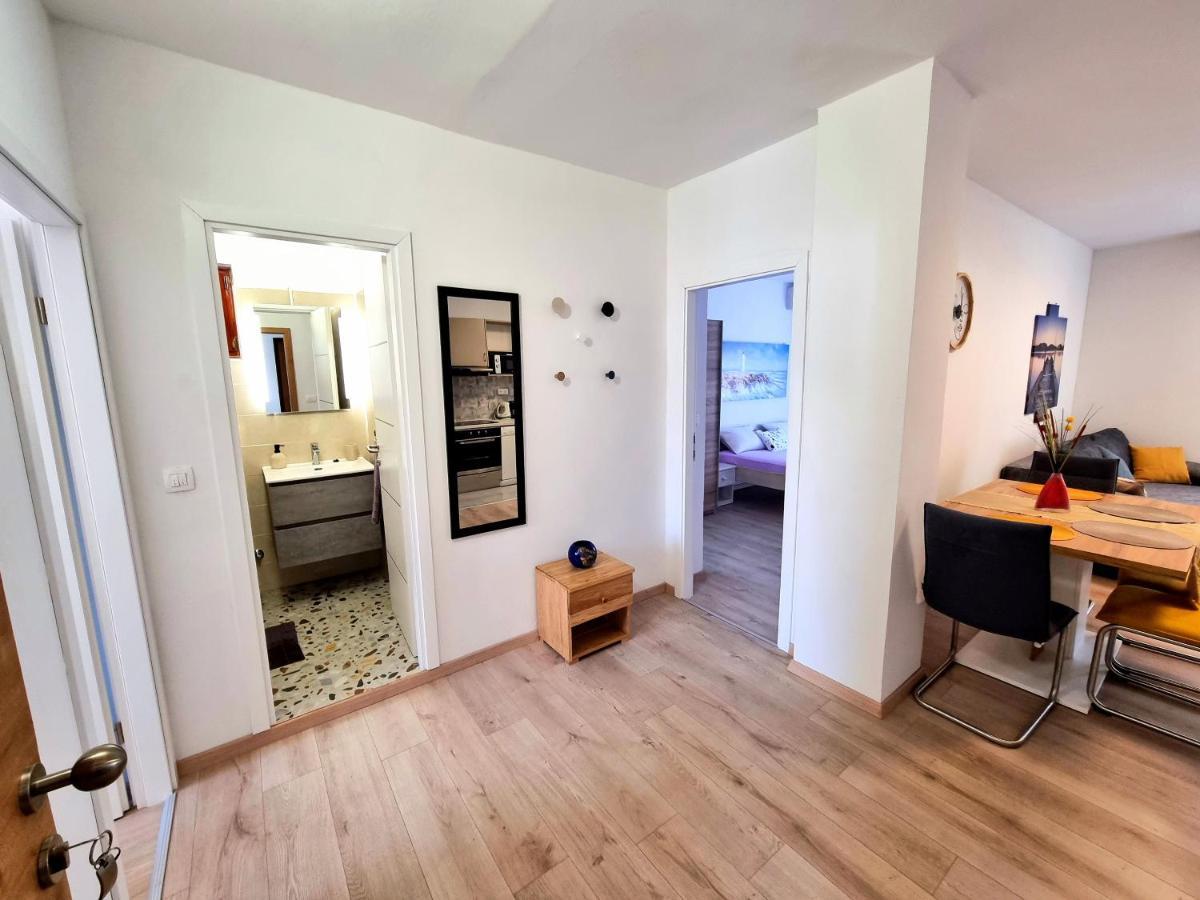 Julia Appartement Biograd Na Moru Buitenkant foto