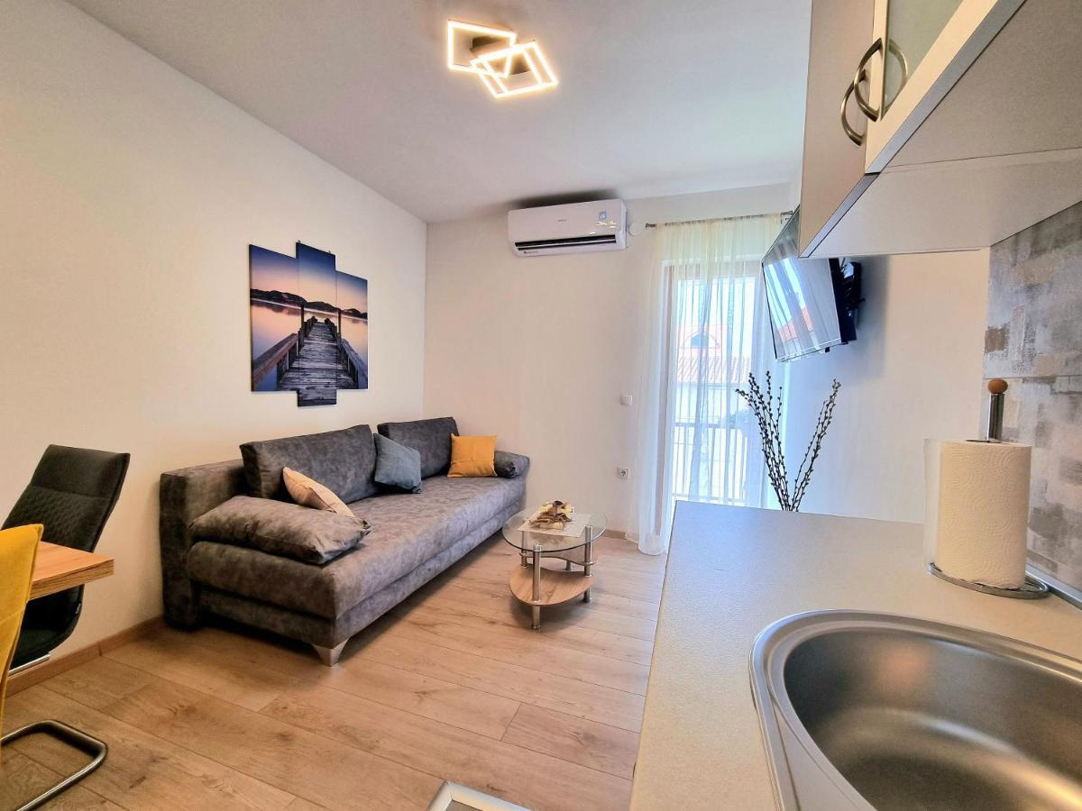 Julia Appartement Biograd Na Moru Buitenkant foto