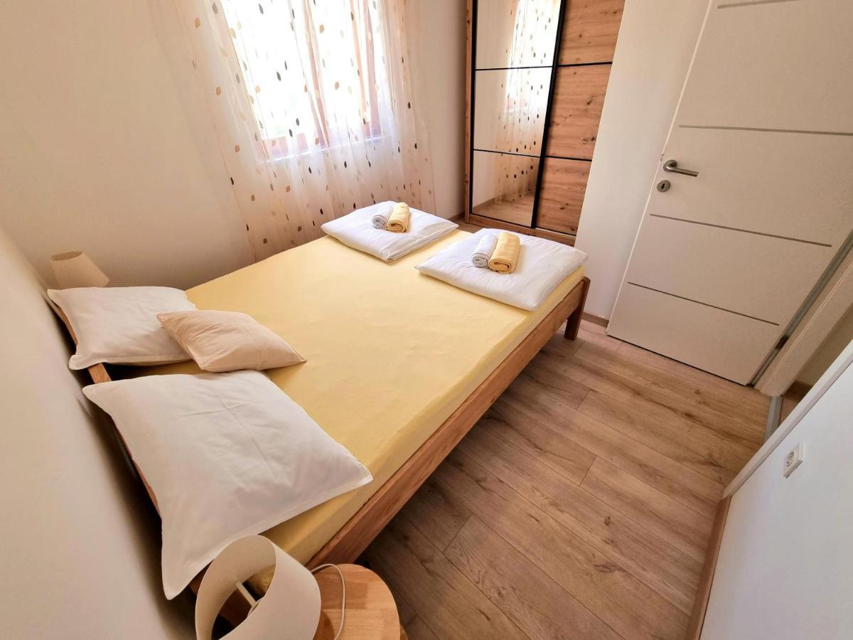 Julia Appartement Biograd Na Moru Buitenkant foto