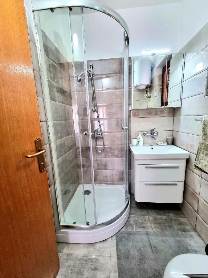 Julia Appartement Biograd Na Moru Buitenkant foto
