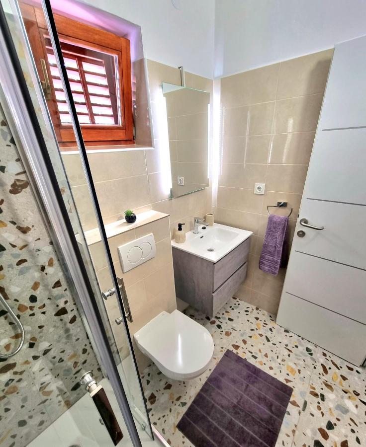 Julia Appartement Biograd Na Moru Buitenkant foto